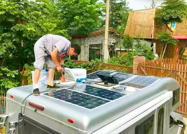 solar panel on RV