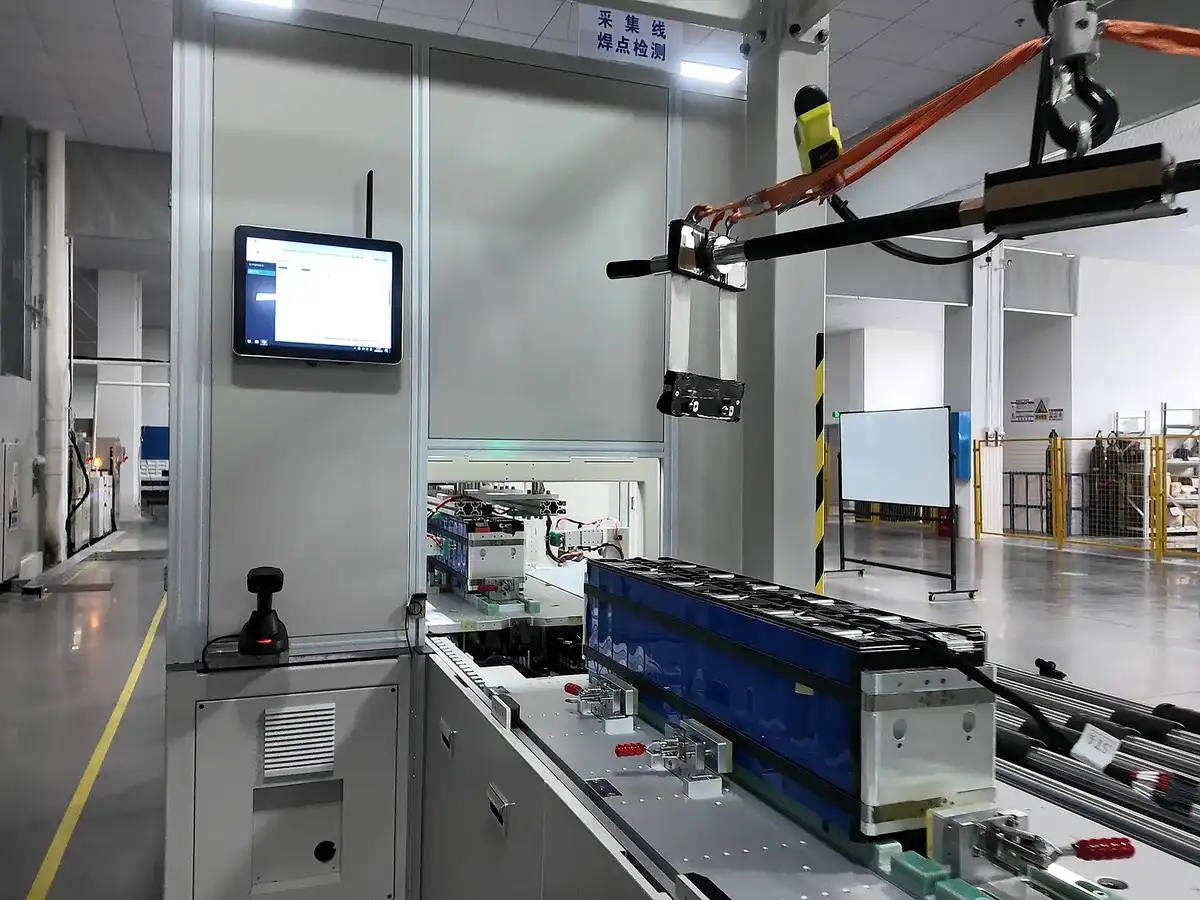 Battery module assembly equipment at the Bonnen production facility
